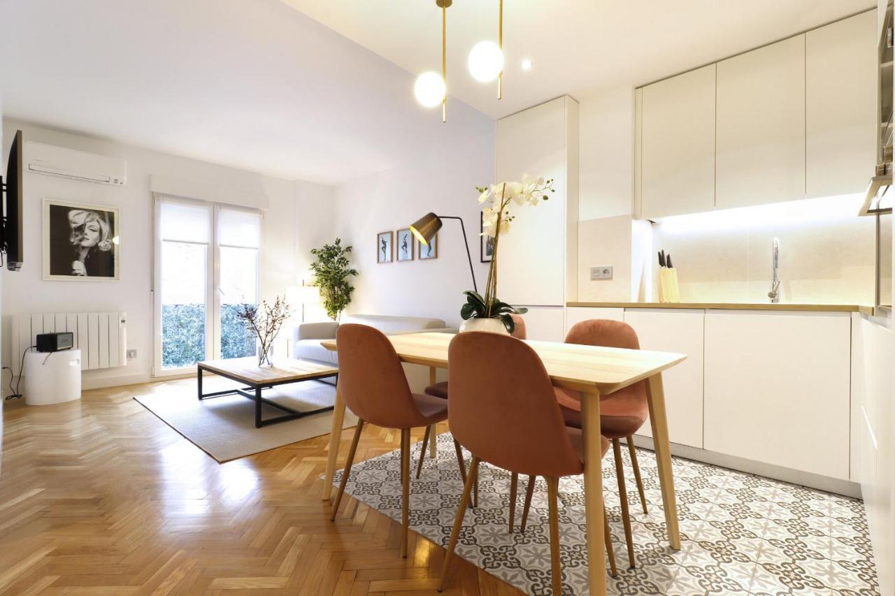 Royal Madrid Apartment Exterior photo